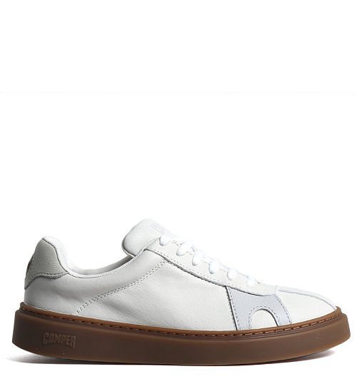 Camper